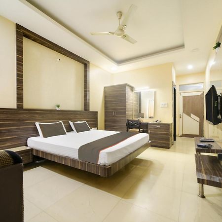 בהופאל Collection O Hotel Silver Inn מראה חיצוני תמונה