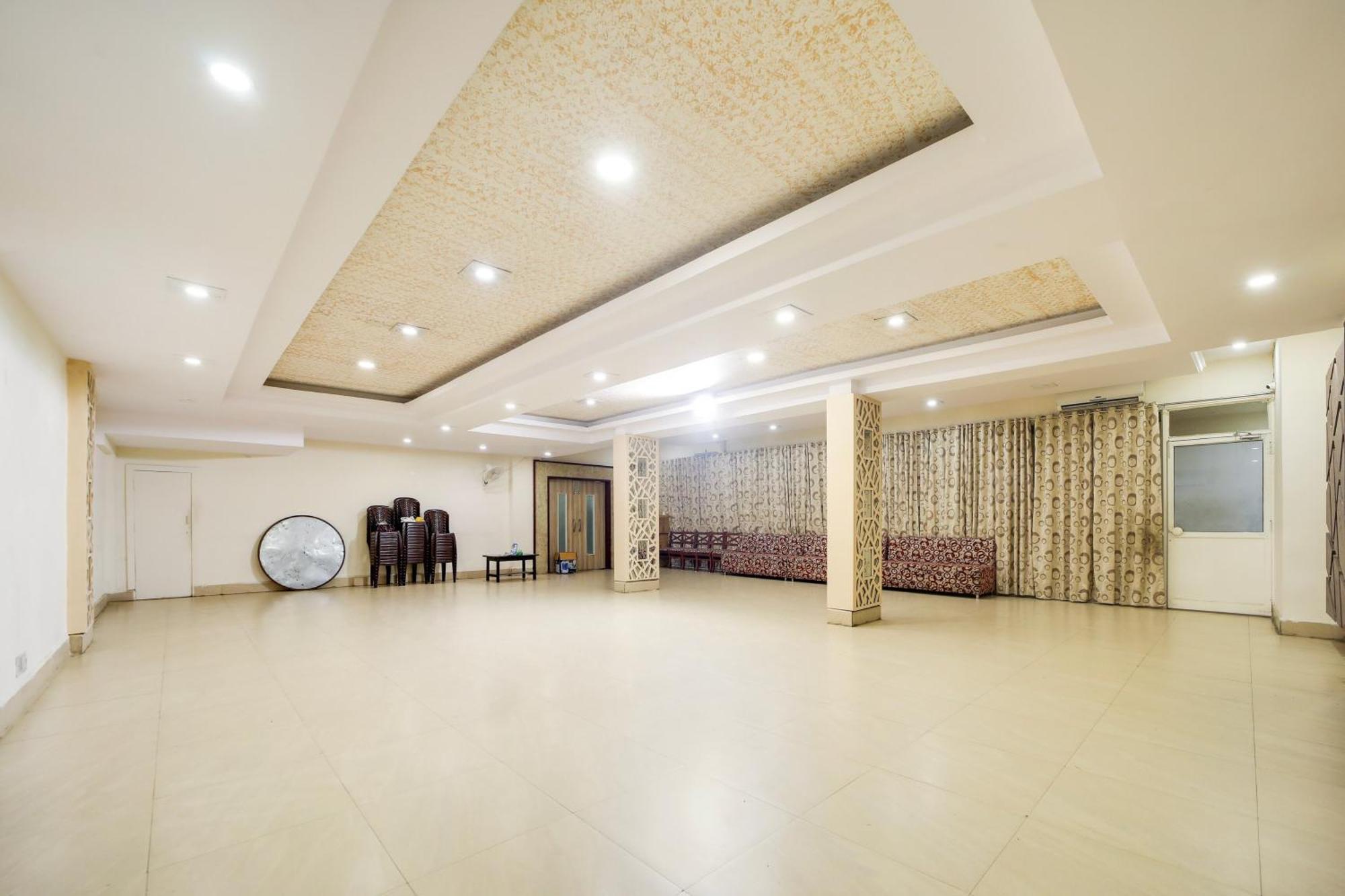 בהופאל Collection O Hotel Silver Inn מראה חיצוני תמונה