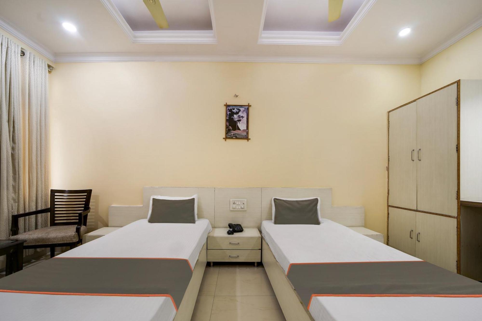 בהופאל Collection O Hotel Silver Inn מראה חיצוני תמונה